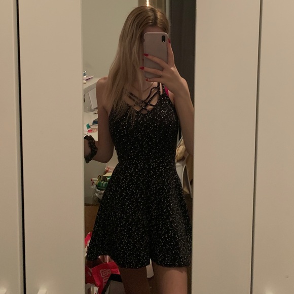 Dress black with little star - Picture 1 of 3